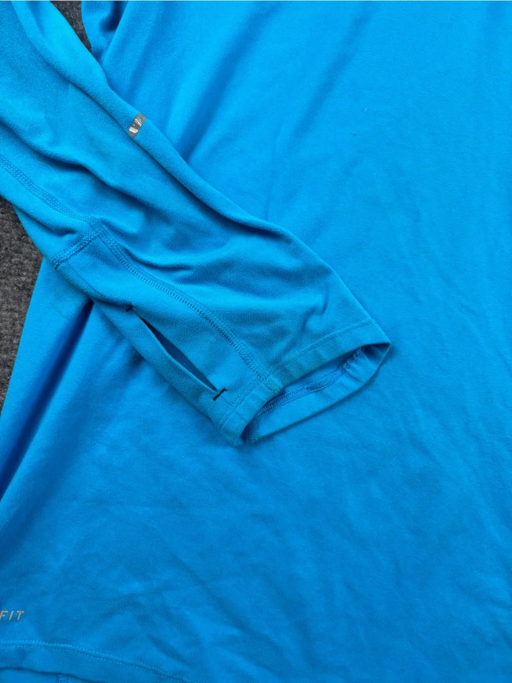 NIKE Women’s Dri-Fit Blue 1/4 Zip Nike Element Athletic Shirt size: Large